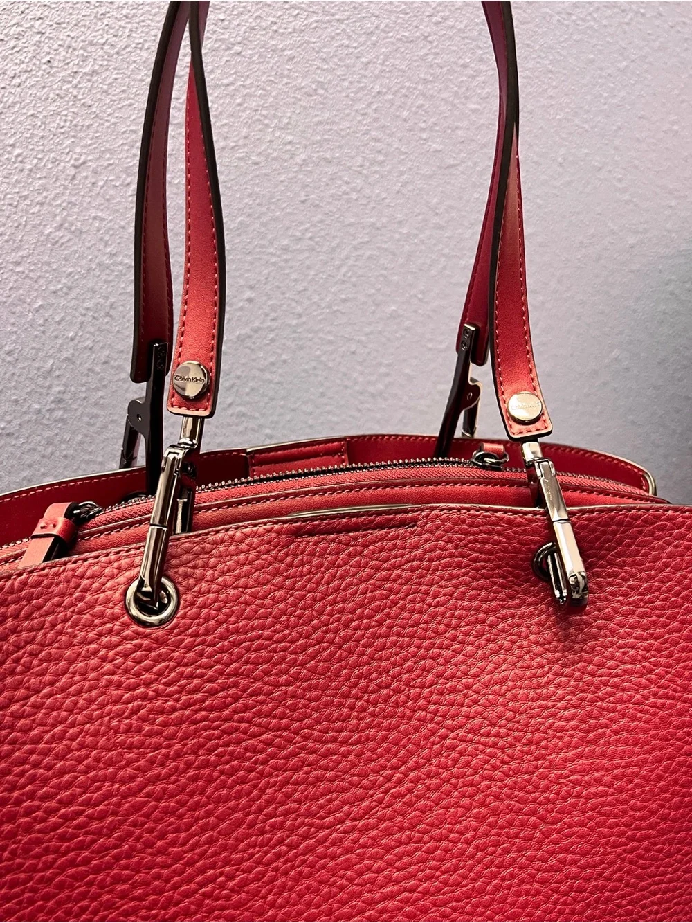 Calvin Klein structured pebbled